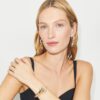 Brazalete perforado con pavé