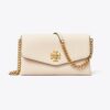Billetera con cadena Kira Pebbled