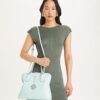 Bolso bandolera de piel T Monogram