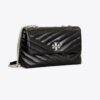Bolso bandolera pequeño convertible Kira Chevron con textura Bolso bandolera pequeño convertible Kira Chevron con textura