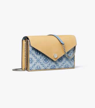 Bolso bandolera tipo sobre de denim con T Monogram