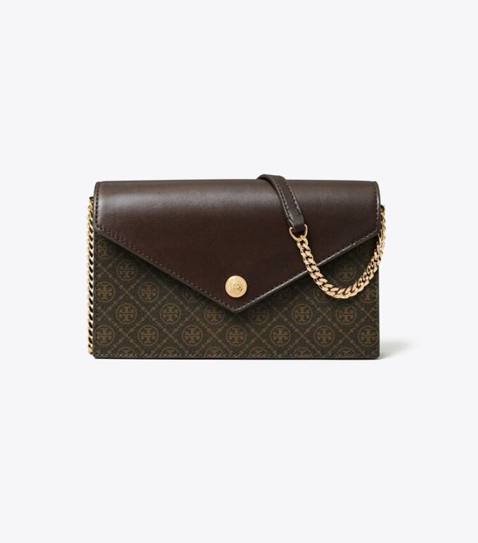 Bolso bandolera tipo sobre de lona recubierta con T Monogram Bolso bandolera tipo sobre de lona recubierta con T Monogram