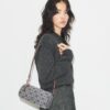 Bolso cilíndrico con monograma T Monogram Bolso cilíndrico con monograma T Monogram