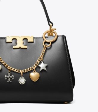 Bolso con cadena y dijes Bolso con cadena y dijes