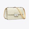 Bolso de hombro con T Monogram y textura granulada Bolso de hombro con T Monogram y textura granulada
