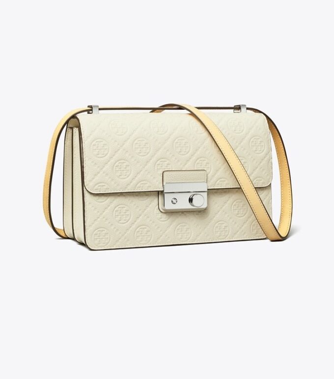 Bolso de hombro con T Monogram y textura granulada Bolso de hombro con T Monogram y textura granulada
