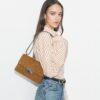Bolso de hombro de gamuza con T Monogram Bolso de hombro de gamuza con T Monogram