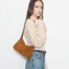 Bolso de hombro pequeño Romy de gamuza Bolso de hombro pequeño Romy de gamuza