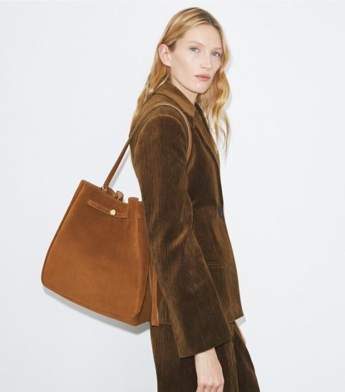 Bolso grande tipo cubo Romy de gamuza Bolso grande tipo cubo Romy de gamuza