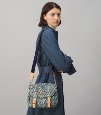 Bolso mensajero pequeño de nailon estampado