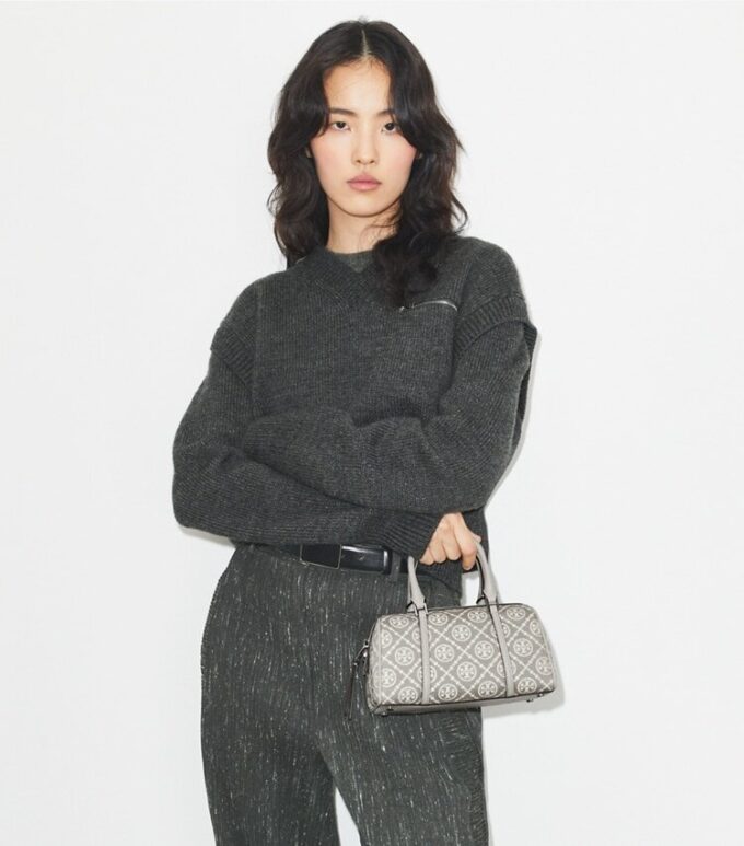 Bolso mini barril T Monogram Utility Bolso mini barril T Monogram Utility