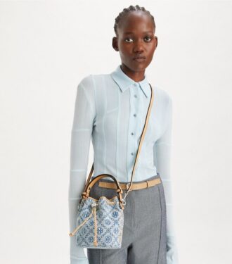 Bolso mini tipo cubo de denim con T Monogram