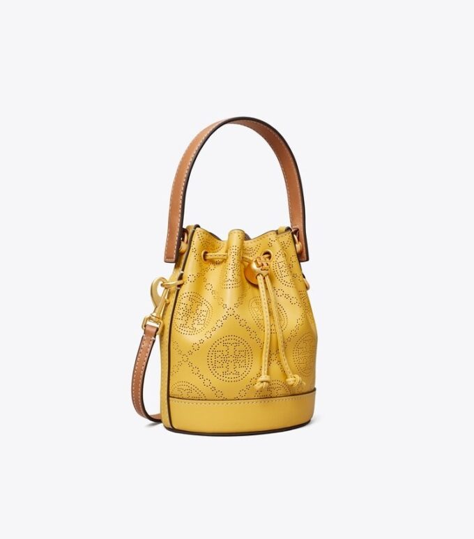 Bolso mini tipo cubo de piel perforada con T Monogram Bolso mini tipo cubo de piel perforada con T Monogram