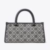 Bolso pequeño East-West con T Monogram