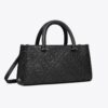 Bolso pequeño East-West con T Monogram en relieve