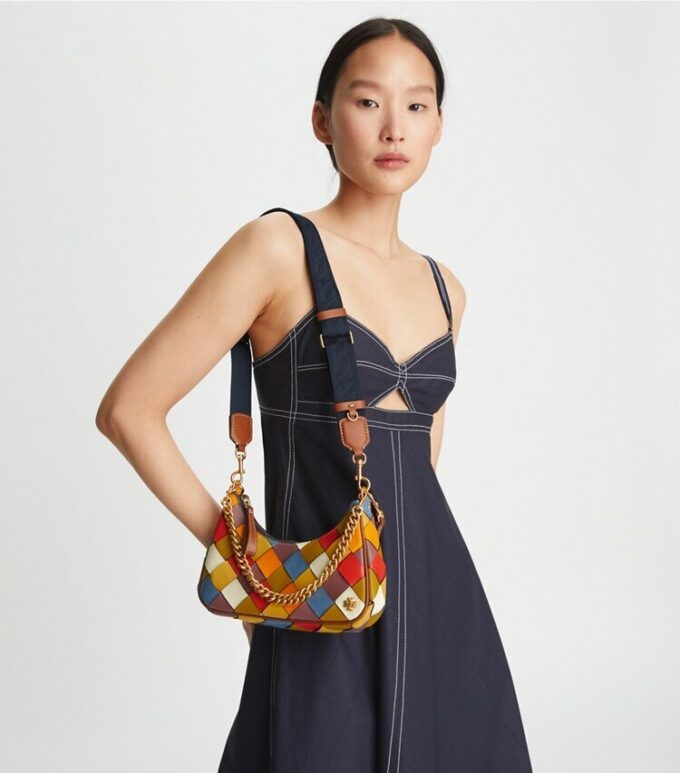 Bolso pequeño Mercer Woven Small Crescent Bolso pequeño Mercer Woven Small Crescent