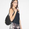 Bolso pequeño perforado