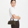 Bolso pequeño tipo barril de lona recubierta con T Monogram Bolso pequeño tipo barril de lona recubierta con T Monogram