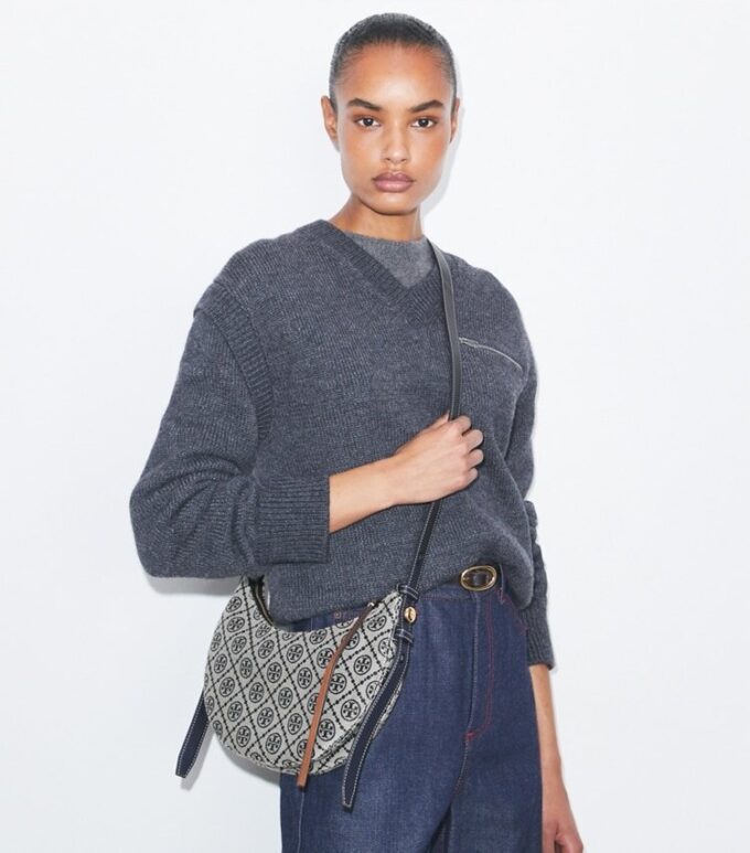 Bolso Romy Half Moon con T Monogram Bolso Romy Half Moon con T Monogram