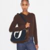 Bolso satchel de ante con bloques de color Bolso satchel de ante con bloques de color