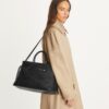 Bolso tipo cartera grande Mercer desgastado