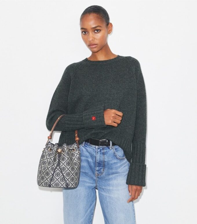 Bolso tipo cubo con T Monogram