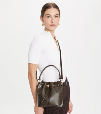 Bolso tipo cubo de lona recubierta con T Monogram