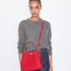 Bolso tipo cubo Romy de gamuza con costuras decorativas Bolso tipo cubo Romy de gamuza con costuras decorativas