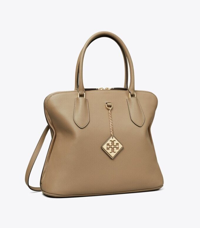 Bolso tipo satchel con textura granulada