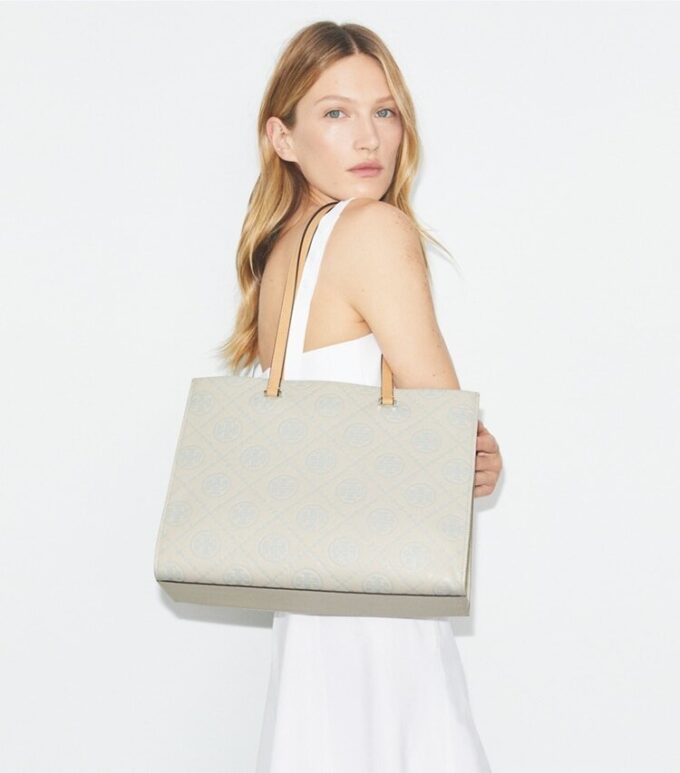Bolso tote con T Monogram en piel granulada Bolso tote con T Monogram en piel granulada