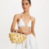 Bolso tote pequeño bordado en rafia Bolso tote pequeño bordado en rafia