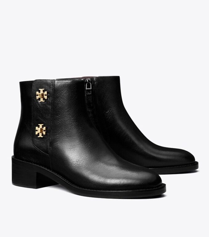 Botines con cierre giratorio
