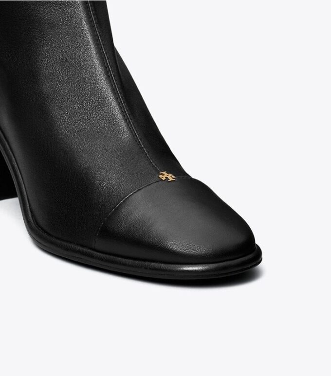 Botines de tacón con puntera Botines de tacón con puntera