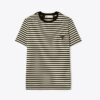 Camiseta con logotipo bordado Camiseta con logotipo bordado