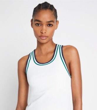 Camiseta deportiva de tenis con espalda nadadora