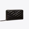 Cartera continental con cremallera y revestimiento en polvo Kira Chevron Cartera continental con cremallera y revestimiento en polvo Kira Chevron