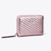 Cartera pequeña Kira Moto Quilt Metallic Zip-Around Cartera pequeña Kira Moto Quilt Metallic Zip-Around