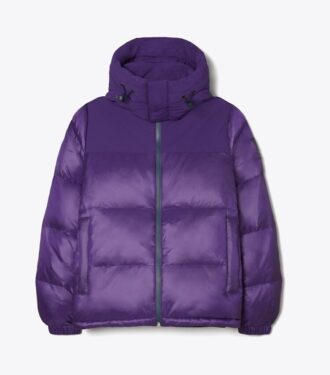 Chaqueta acolchada con capucha de nailon en contraste