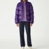 Chaqueta acolchada con capucha de nailon en contraste Chaqueta acolchada con capucha de nailon en contraste
