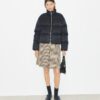 Chaqueta acolchada de satén con monograma T Monogram Chaqueta acolchada de satén con monograma T Monogram
