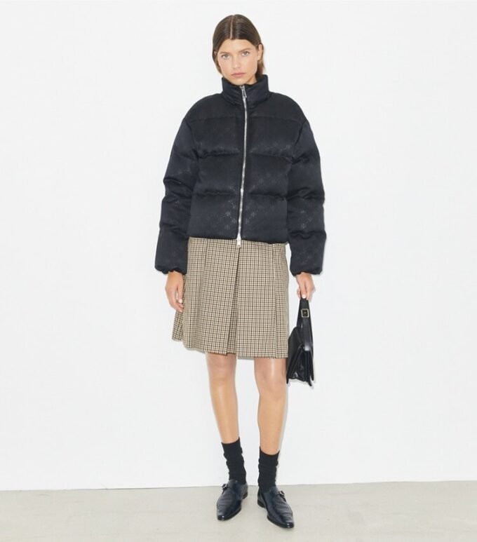 Chaqueta acolchada de satén con monograma T Monogram Chaqueta acolchada de satén con monograma T Monogram