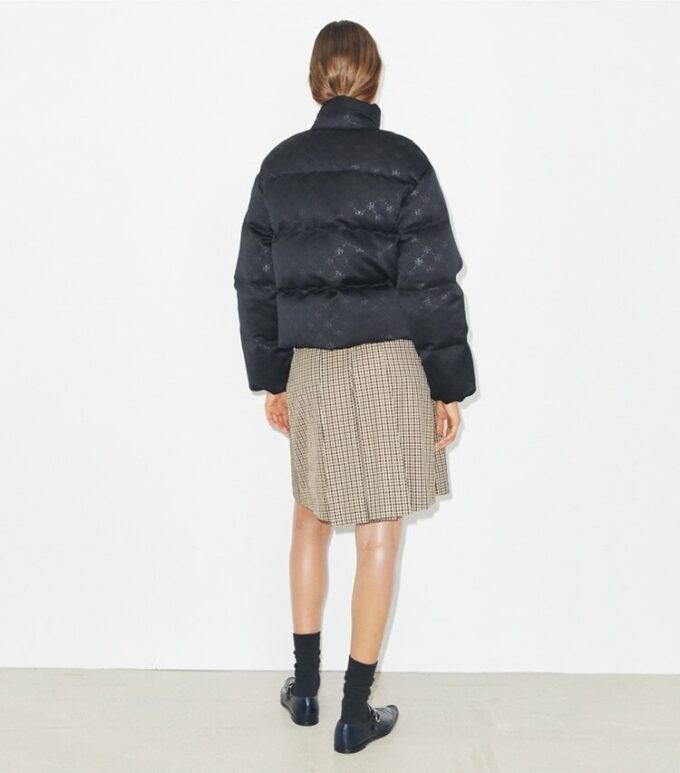 Chaqueta acolchada de satén con monograma T Monogram Chaqueta acolchada de satén con monograma T Monogram