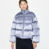 Chaqueta acolchada de viscosa satinada Chaqueta acolchada de viscosa satinada
