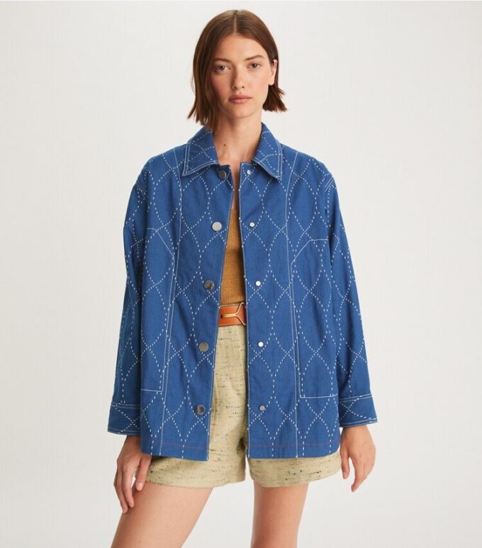 Chaqueta vaquera con pespuntes