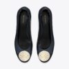 Claire Cap-Toe Heel, ancho Claire Cap-Toe Heel, ancho