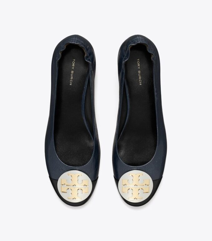 Claire Cap-Toe Heel, ancho Claire Cap-Toe Heel, ancho