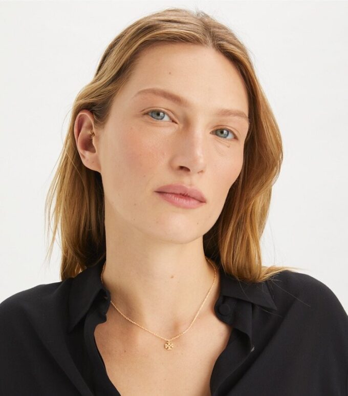 Collar con colgante Icon