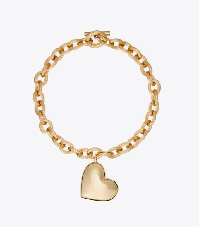 Collar con corazón