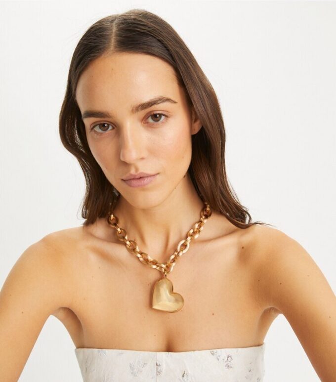 Collar con corazón