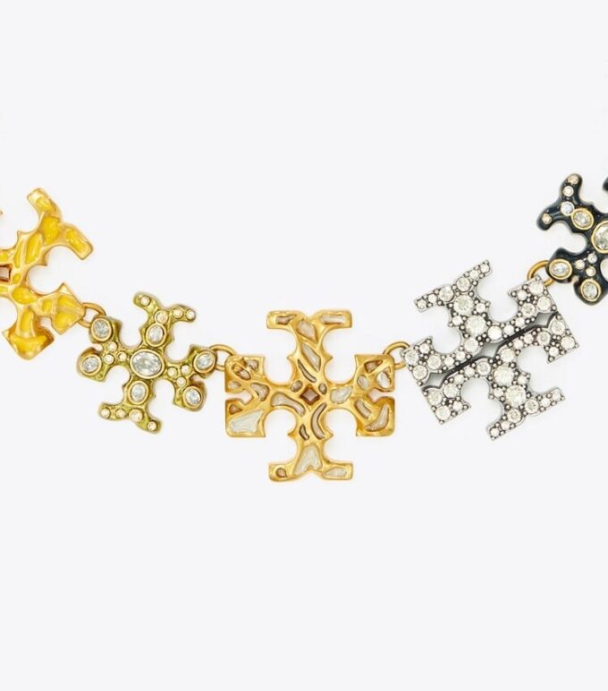 Collar con logotipo Collar con logotipo